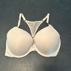 Victoria’s Secret - T-Shirt Push Up Full Coverage Bra - 34DD - White